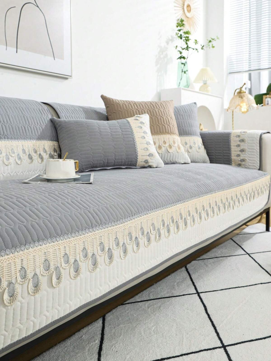 1pc Feather Embroidery Quilted Couch Cover, Sofa Couch Cover, Feather Embroidered Quilted Detail Sofa Towel,Backrest And Armrest Not Included